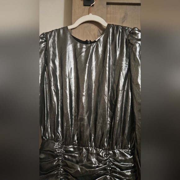 Bar Ill Women's Metallic Lamé Blouson Mini Dress silver. Size small - Picture 10 of 13
